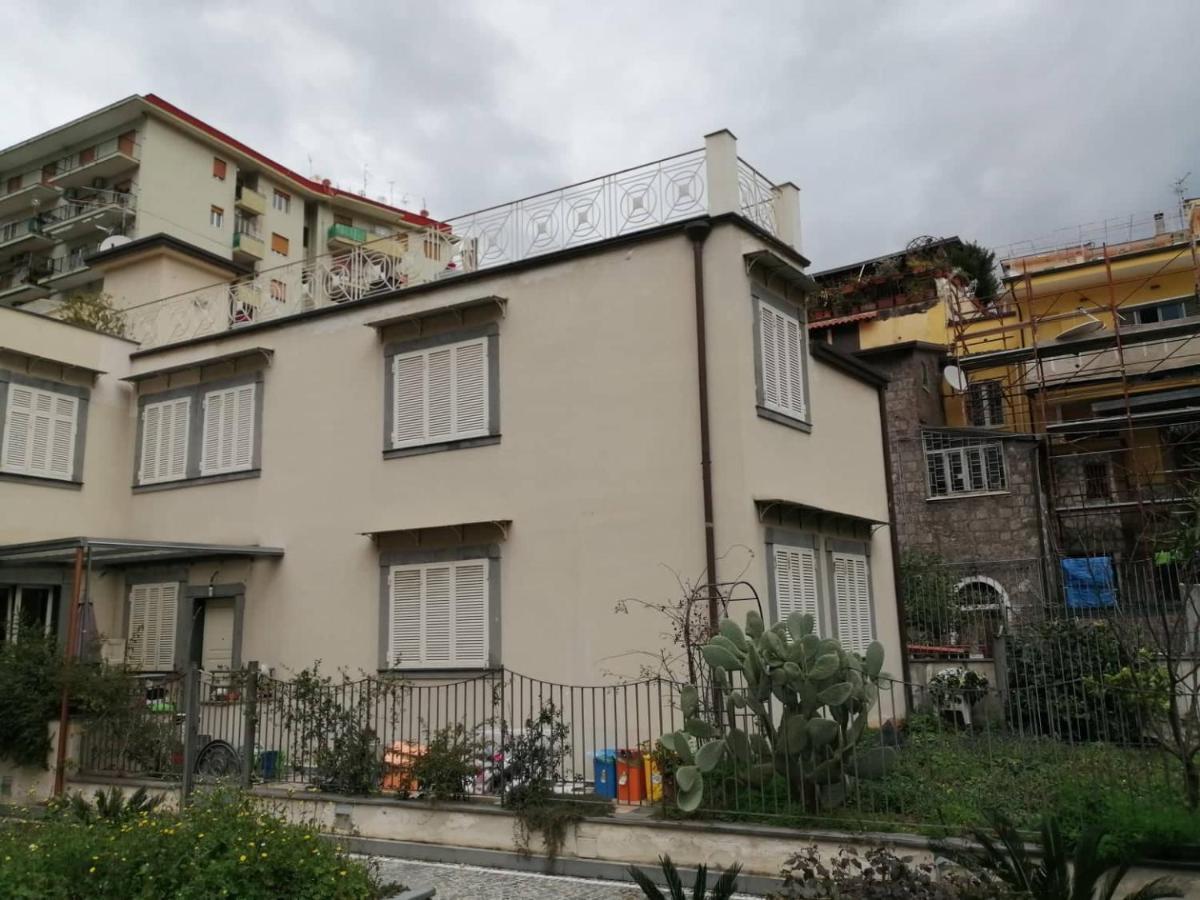 Domus Antonia Castellammare di Stabia Exterior foto