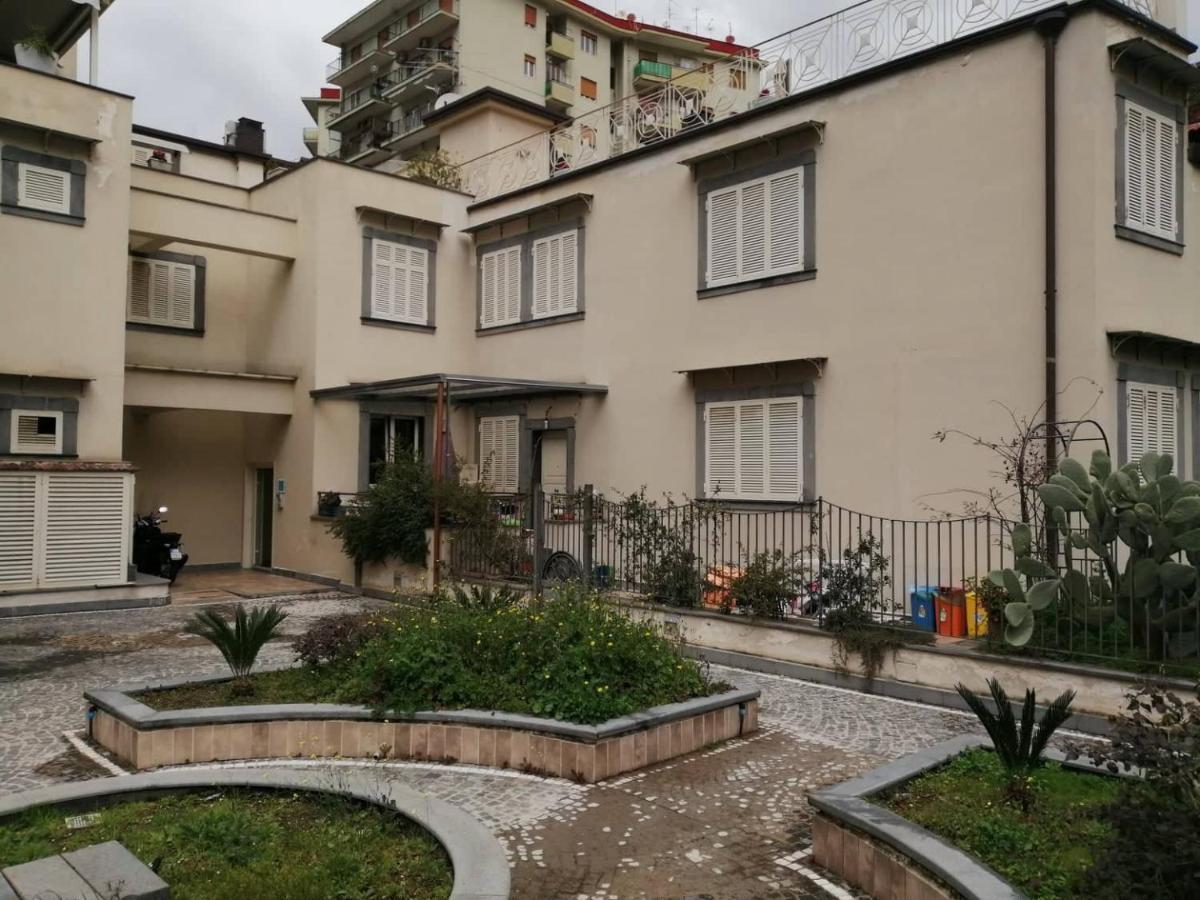 Domus Antonia Castellammare di Stabia Exterior foto